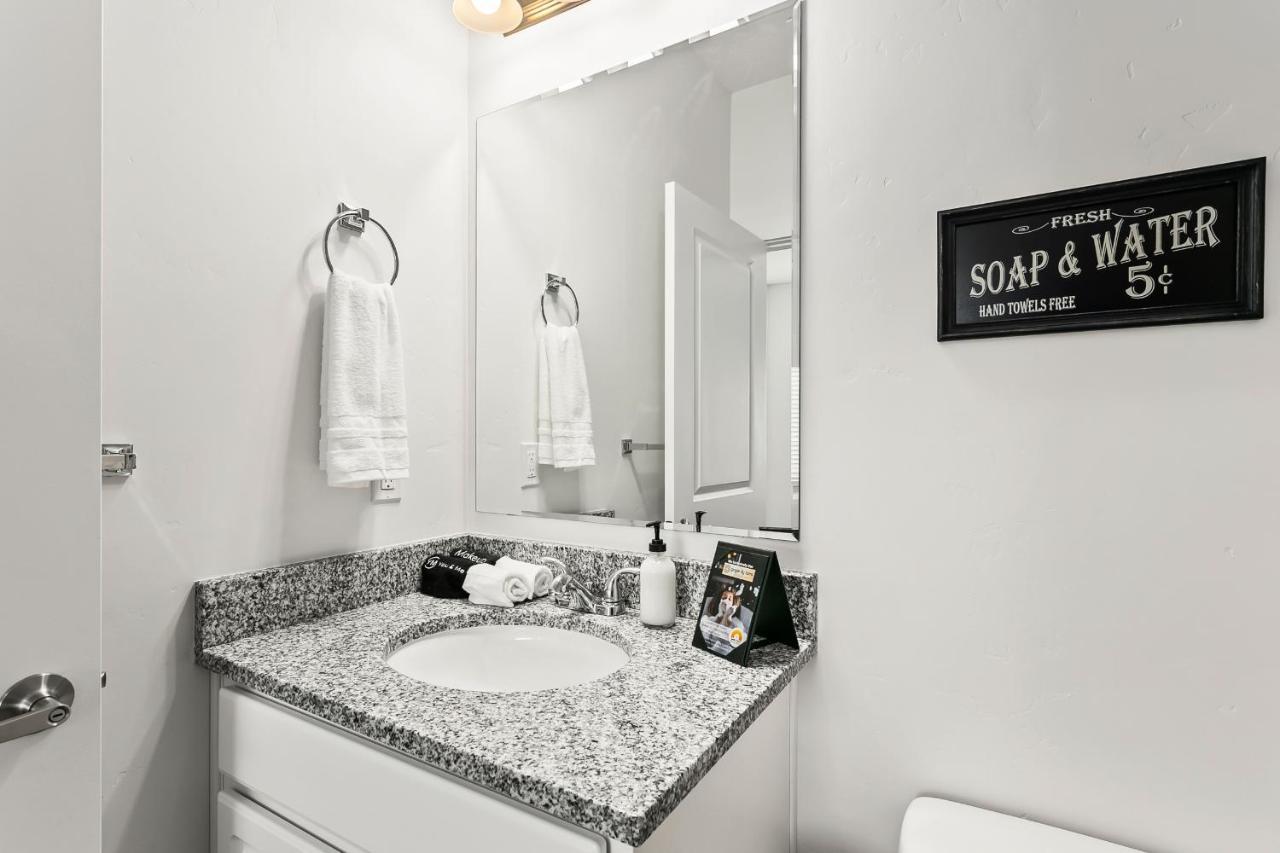 Gabrielle Townhomes *